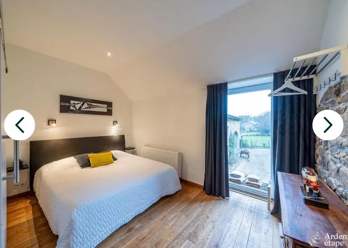 L'hoursinne Hébergement de vacances Érezée